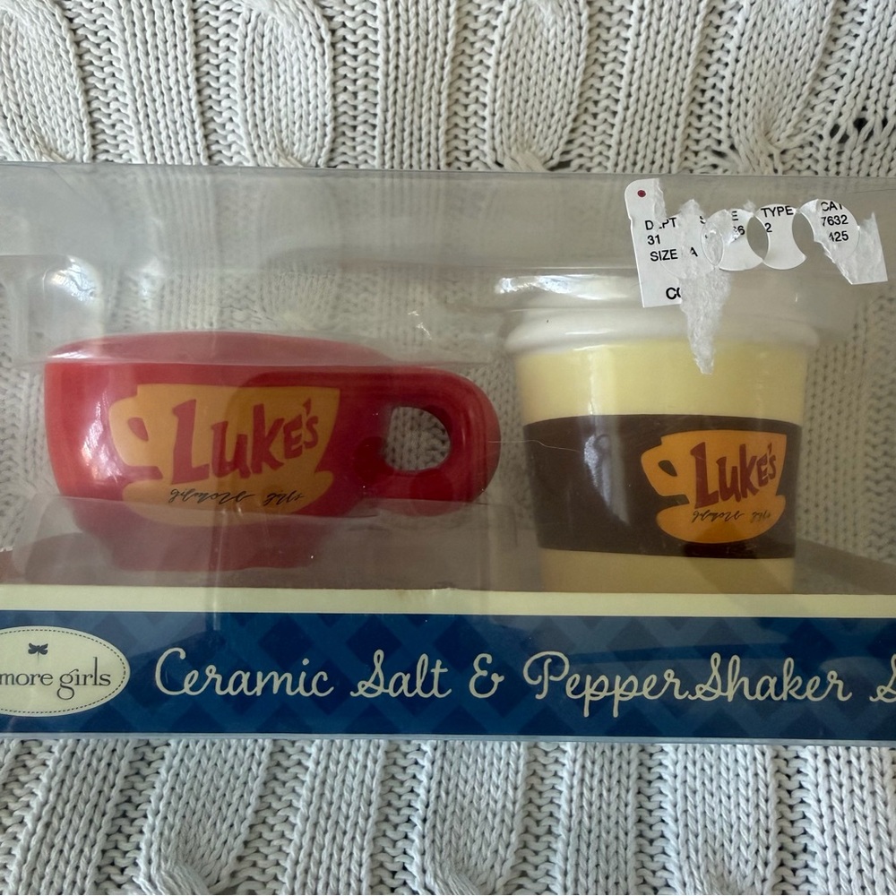 Gilmore Girls Salt Pepper Shaker Set NEW Luke’s Latte Mug Ceramic Tableware Cute